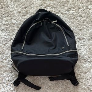 Black lululemon city adventurer backpack